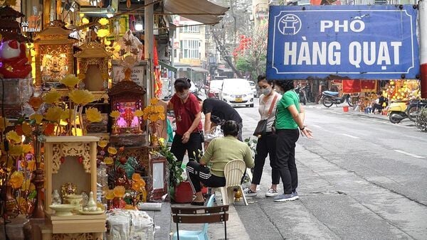 con-duong-ban-do-tho-cung-2_1abd5802b29941e2b7ffdd025fa1e907_grande pho-hang-quat-con-duong-ban-do-tho-cung
