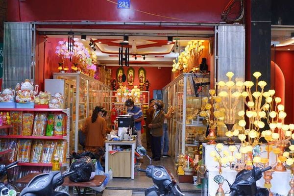 cua-hang-ban-do-tho-hai-phong-10_a7d714a2a004442d8518611ec97246dd_grande-1 thue-dia-diem-kinh-doanh-do-phat-giao