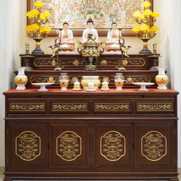 dsc06185_fff51188fba34d308324766afcdc14e9_grande Bàn thờ tam cấp thờ Phật và gia tiên