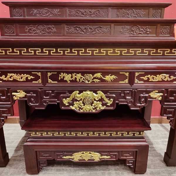 f914ff9218cb4a7d935f31324e28eb76_6026beaed77a4eaaadfbe7fc8716e7b4_grande Bàn thờ gia tiên gỗ hương giá bao nhiêu