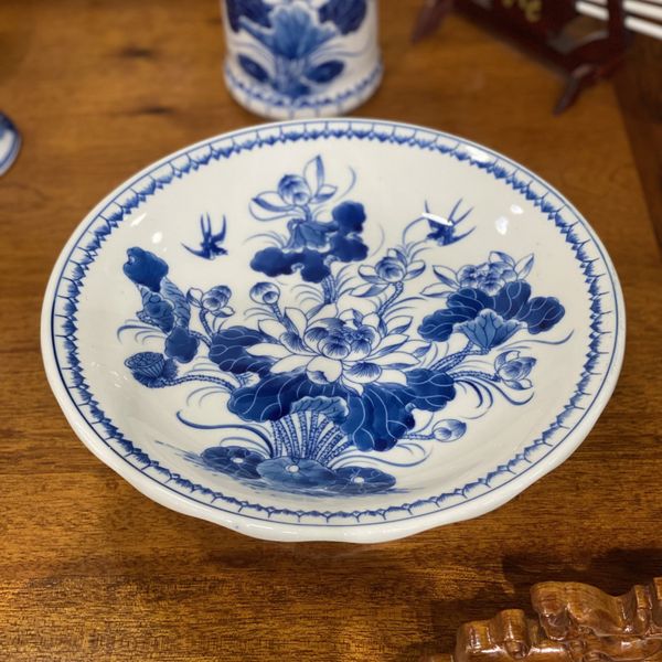 mam_bong_su_bat_trang_sen_thuong_64348613f29d48e0b8f51973cab02c6d_grande Đặc điểm mâm bồng sứ Bát Tràng