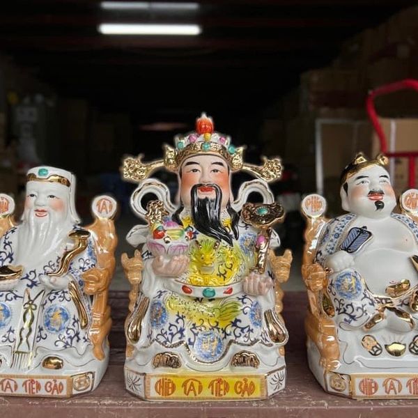 tai_dia_gam_xanh_8e350a0b4a95477096278f358c712f7c_grande mẫu tượng tài địa đẹp
